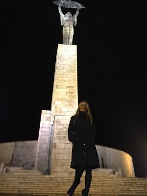 Jol-at-the-Citadelle-of-Budapest.jpg