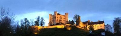 Night-view-of-Hohenschwangau.jpg