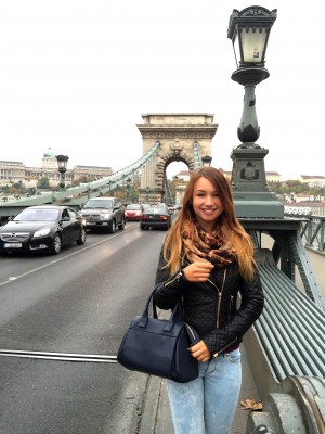 Taylor-Sands-on-Chain-bridge-Budapest.jpg