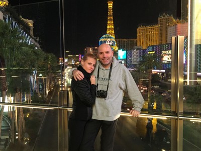 A-couple-in-Vegas.jpg