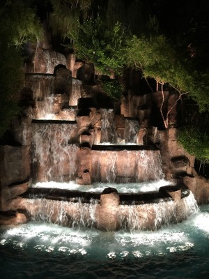 Waterfall-at-the-Wynn.jpg