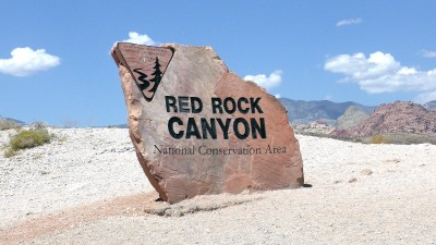 Red-Rock-monument-in-4-K.jpg