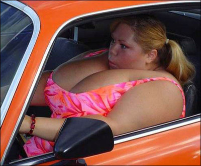 driving_boobs.jpg