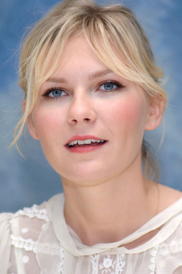 KIRSTEN DUNST.jpg