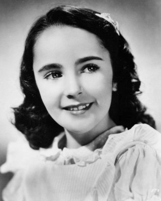 ELIZABETH TAYLOR CHILD.jpg