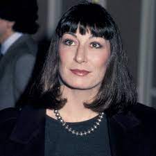 anjelica huston.jpg