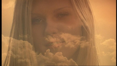 kirsten dunst virgin suicides 470116_2240182620779_2127194386_o.jpg