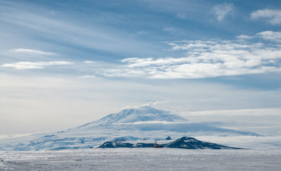 Mt-Erebus.jpg
