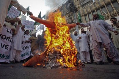 Pakistan-Demonstration-11-27-11.jpeg