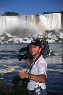 PW at Niagara falls.jpg