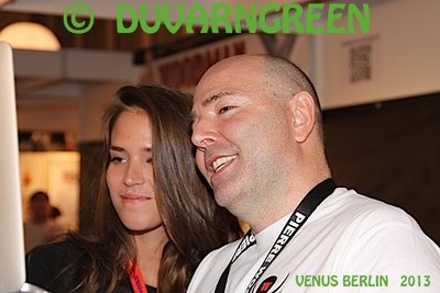 Pierre &amp; Silvie de Lux in live chat